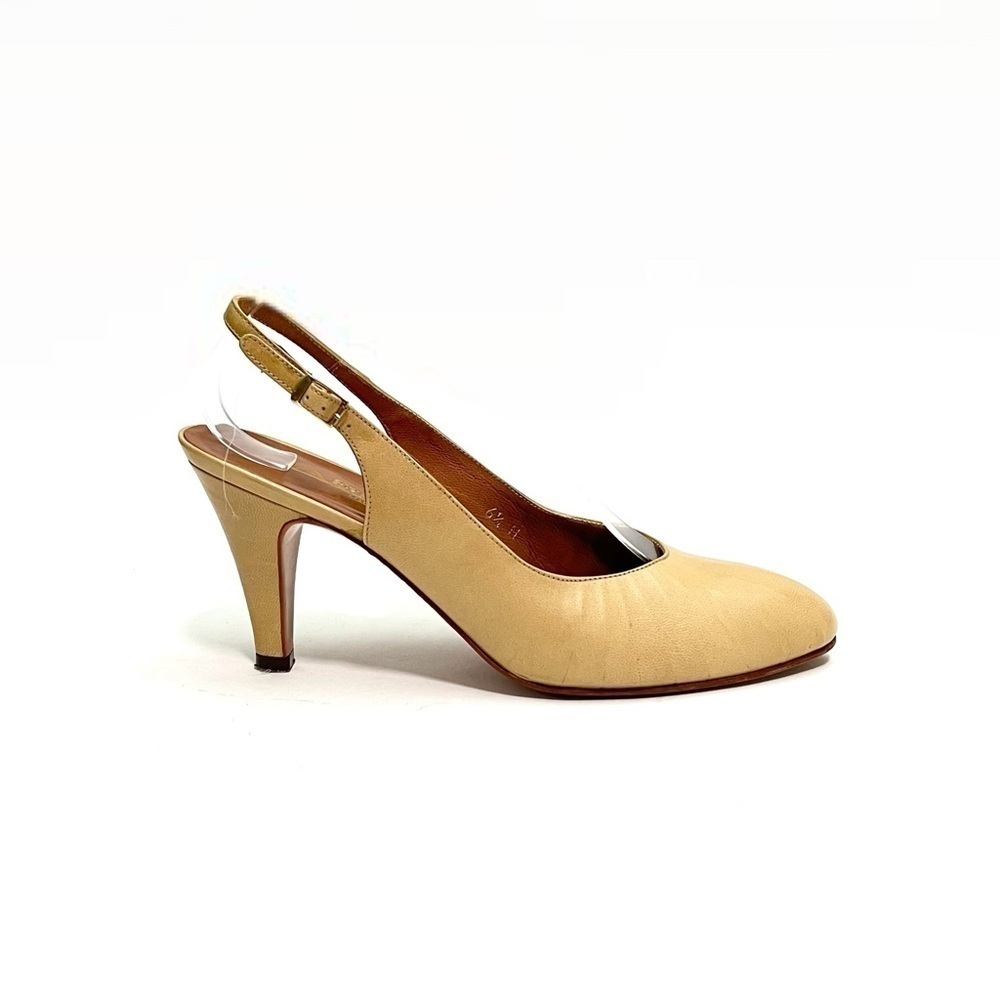 Vintage 1970s tan leather classic slingback heels